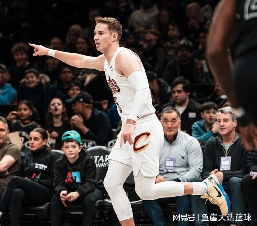 开云登录入口-骑士赢球两点仍该批，哈登错误明显！莫布里功过相抵，新援创新高